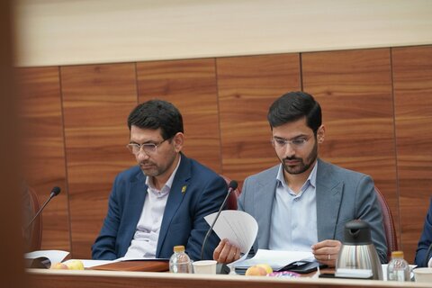 تصاویر/ نشست بزرگداشت یوم الله ۱۳ آبان