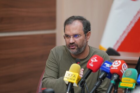 تصاویر/ نشست بزرگداشت یوم الله ۱۳ آبان