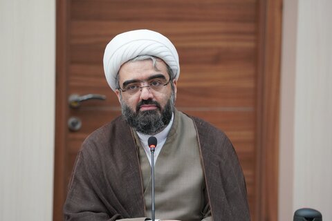 تصاویر/ نشست بزرگداشت یوم الله ۱۳ آبان