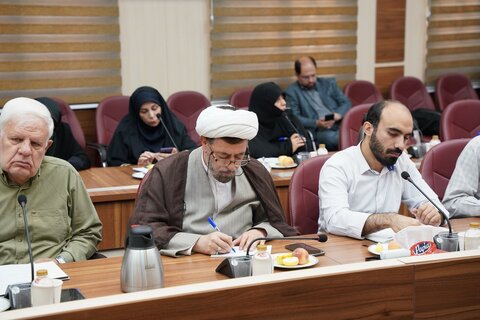 تصاویر/ نشست بزرگداشت یوم الله ۱۳ آبان