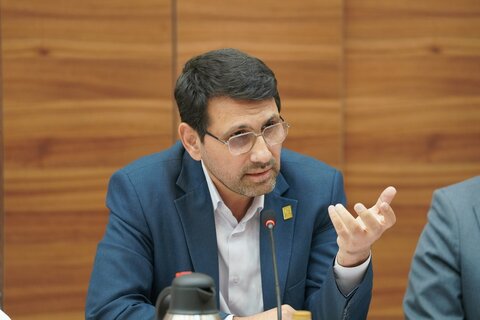 تصاویر/ نشست بزرگداشت یوم الله ۱۳ آبان