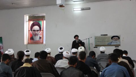 تصاویر/دوره توانمندسازی ائمه جماعات با محوریت امامت و مدیریت مسجد در بافت