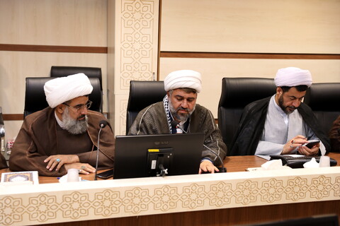 تصاویر/نشست مجمع نمایندگان طلاب و فضلای حوزه با معاون تبلیغ و امور فرهنگی حوزه های علمیه