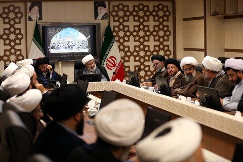 تصاویر/نشست مجمع نمایندگان طلاب و فضلای حوزه با معاون تبلیغ و امور فرهنگی حوزه های علمیه