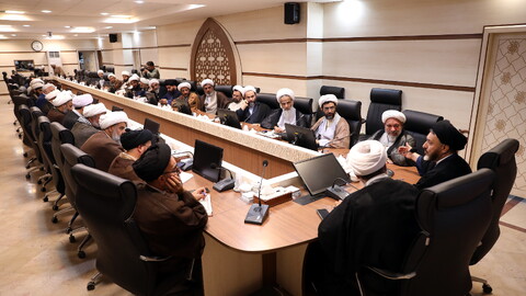 تصاویر/نشست مجمع نمایندگان طلاب و فضلای حوزه با معاون تبلیغ و امور فرهنگی حوزه های علمیه