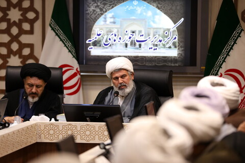 تصاویر/نشست مجمع نمایندگان طلاب و فضلای حوزه با معاون تبلیغ و امور فرهنگی حوزه های علمیه