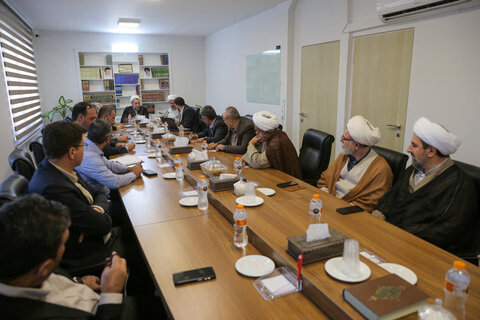 تصاویر / جلسه قرارگاه_تبیین با حضور امام جمعه قزوین