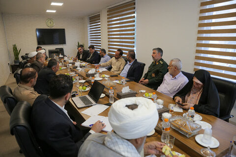 تصاویر / جلسه قرارگاه_تبیین با حضور امام جمعه قزوین