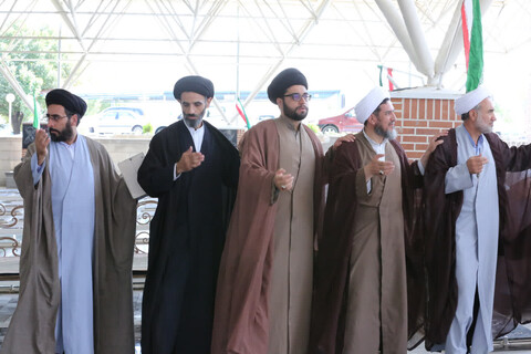 تصاویر | غبارروبی گلزار شهدای تبریز  توسط طلاب مدرسه علمیه امیرالمومنین تبریز