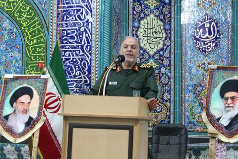 تصاویر/ تجمع بزرگ بسیجیان شهرستان آران و بیدگل