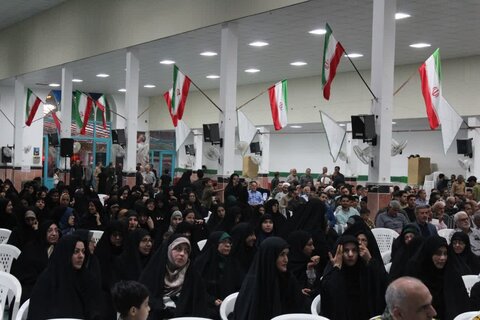 تصاویر/ تجمع بزرگ بسیجیان شهرستان آران و بیدگل