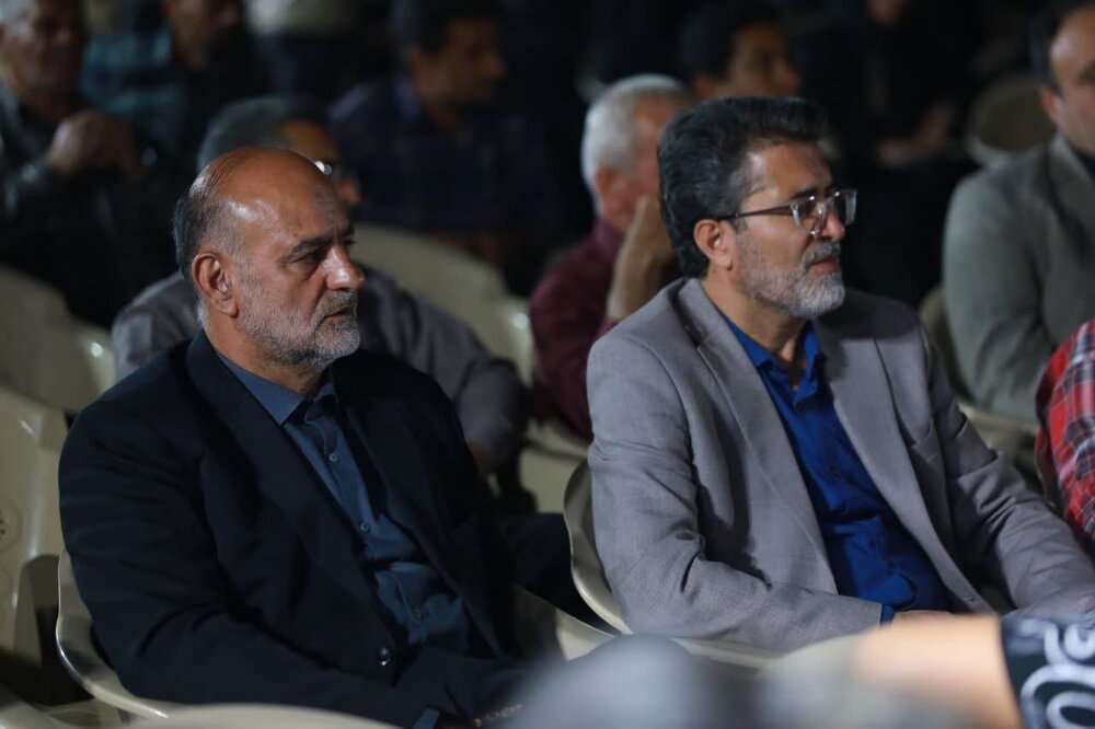 یادواره‌ای برای تداوم مسیر ایثار و شهادت در کاشان برگزار شد+عکس