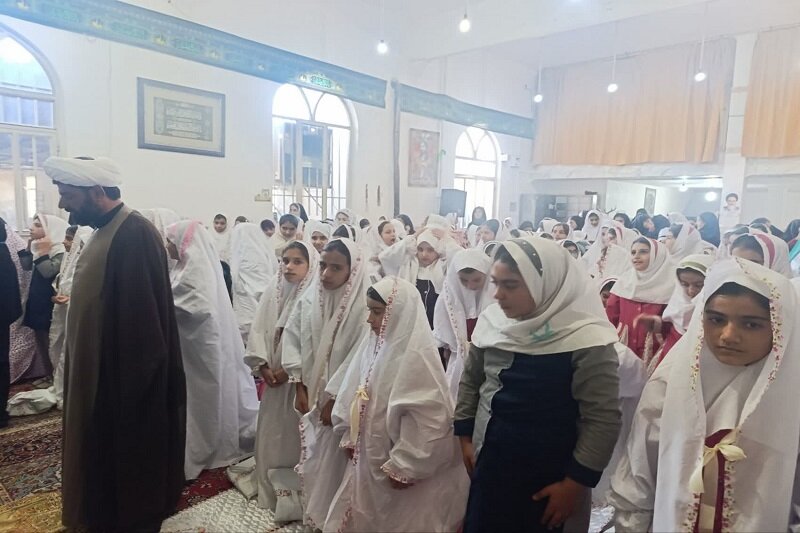 نماز، بهترین راه نزدیکی به خداوند و پاکسازی از گناهان است