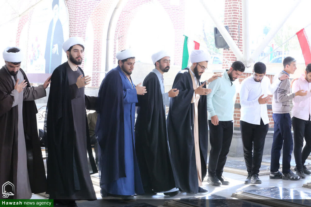 فیلم | غبارروبی گلزار شهدای تبریز توسط طلاب مدرسه علمیه امیرالمومنین (ع)تبریز