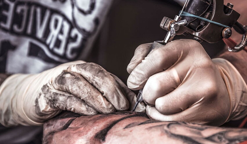 پرونده زیرِ پوست | تاتو کردی؟ وضوت چی میشه؟!