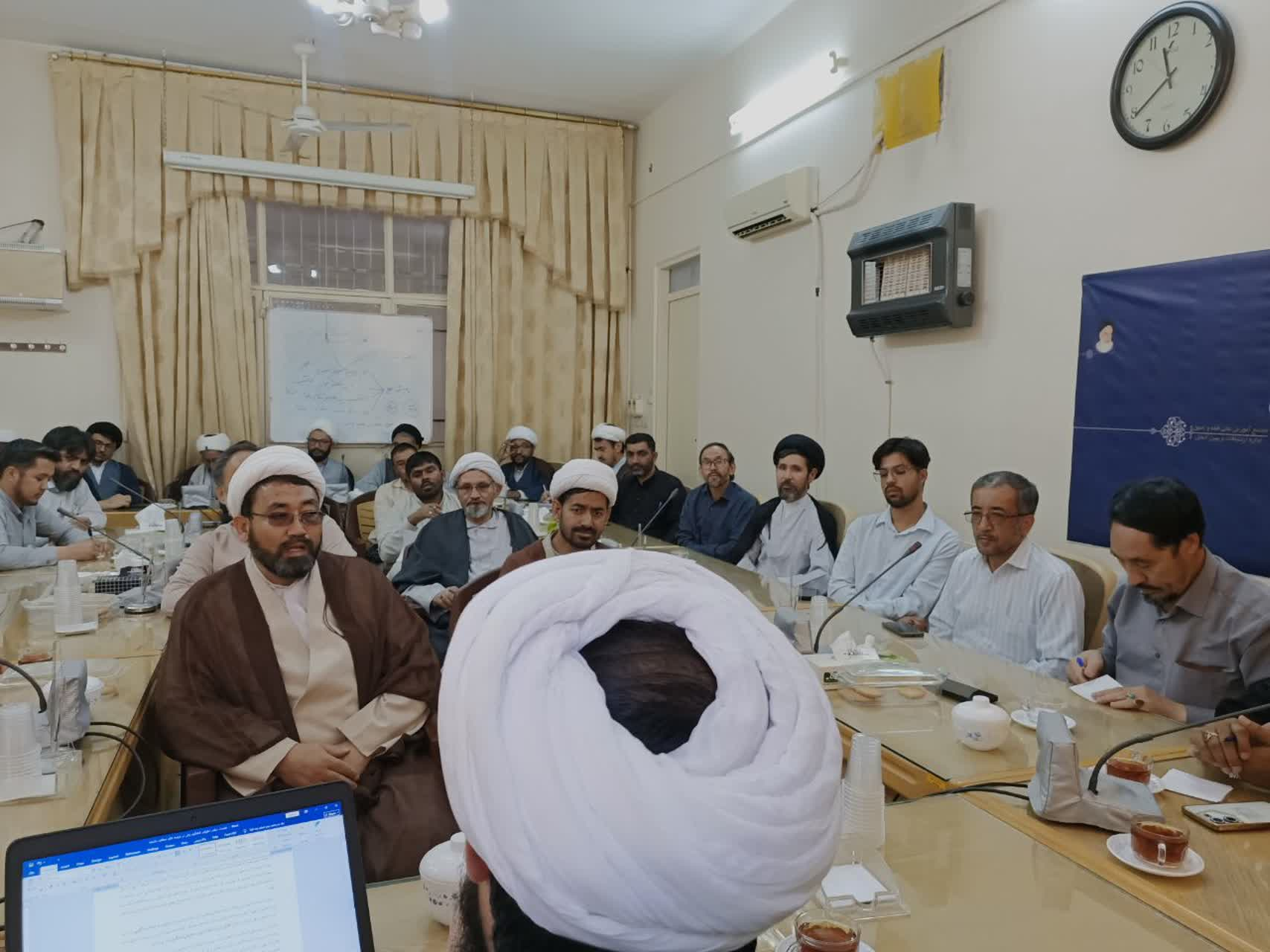 بررسی فقهی و حقوقی کنشگری زنان در پیش‌نشست همایش «زن، خانواده و کنشگری مسئولانه»