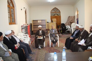 بازدید مدیر حوزه علمیه استان فارس از مدرسه علمیه امام عصر (عج)