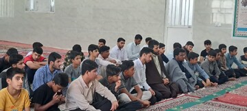 تصاویر/ نشست بصیرتی طلاب مدرسه علمیه حضرت امیرالمؤمنین (ع) سندرک