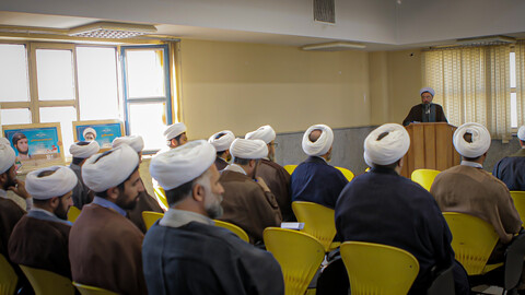 تصاویر/همایش مشترک روحانیون نیروهای مسلح استان همدان