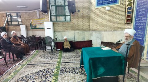 تصاویر/ درس اخلاق مدرسه علمیه حضرت حجت (عج)