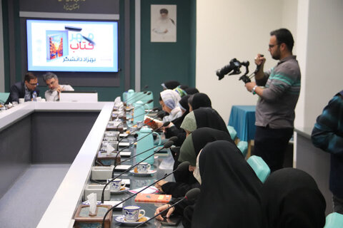 تصاویر/ هم‌زمان با سالروز عملیات طوفان‌الاقصی رویداد فرهنگی مهرِ کتاب