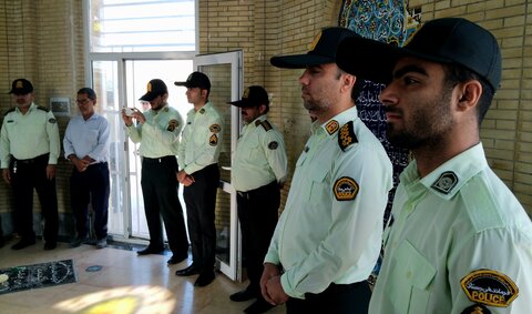 تصاویر غبارروبی مزار شهدای گمنام دیّر