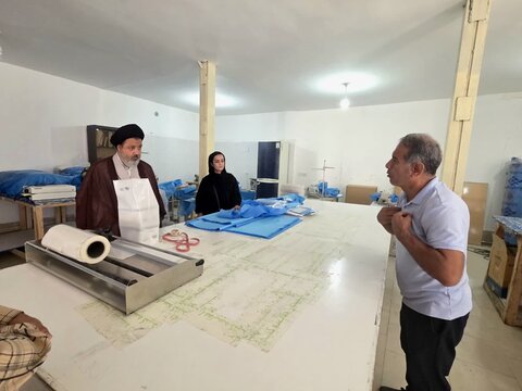 تصاویر/ دیدار امام جمعه ماکو با بازاریان