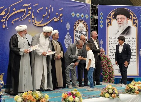 تصاویر/ محفل انس با قرآن کریم در مصلای امام خمینی (ره) ارومیه