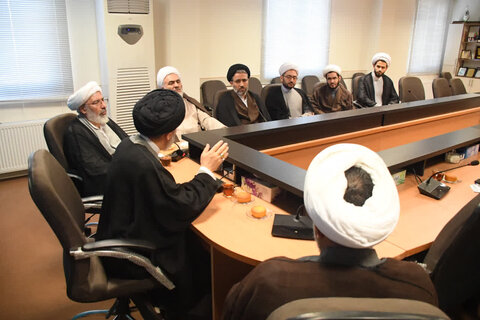 تصاویر/ دیدار اساتید گروه معارف دانشگاه ارومیه با نماینده ولی فقیه در آذربایجان غربی
