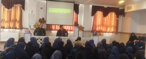 تصاویر/ نشست روشنگری با موضوع سالروز عملیات طوفان الاقصی در حوزه علمیه خواهران فاطمه الزهرا(س) مرند