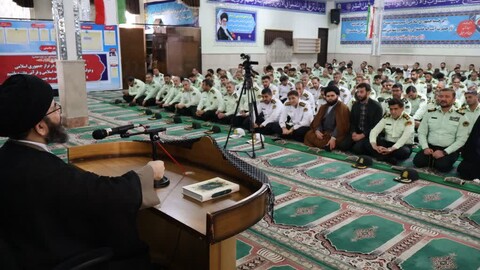 تصاویر/ حضور نماینده ولی فقیه در استان زنجان در ستاد فرماندهی انتظامی استان زنجان