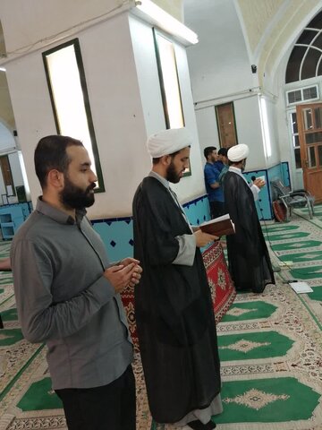 تصاویر/ قرائت دعای توسل طلاب مدرسه علمیه آیت‌الله مدنی کاشانی(ره)