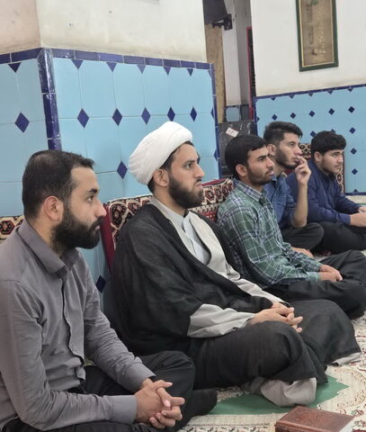 تصاویر/ قرائت دعای توسل طلاب مدرسه علمیه آیت‌الله مدنی کاشانی(ره)