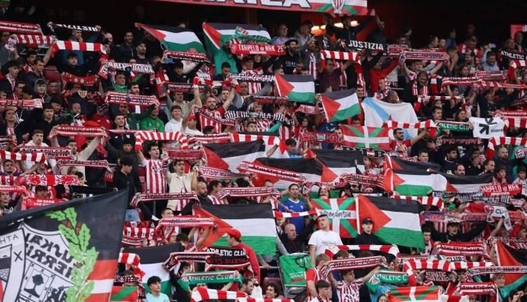 ابراز همبستگی طرفداران تیم های اسپانیایی بیلبائو و مایورکا در لالیگا