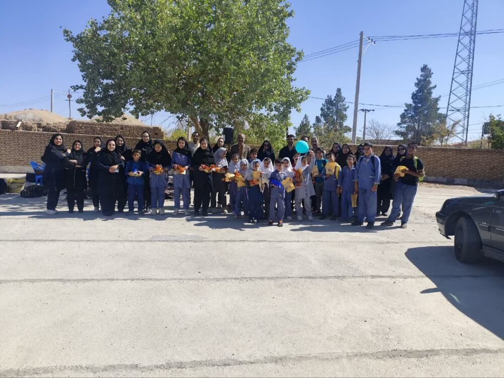 تصاویر/ برگزاری جشن روز ملی روستا و هفته ملی کودک در روستای بساب بافق