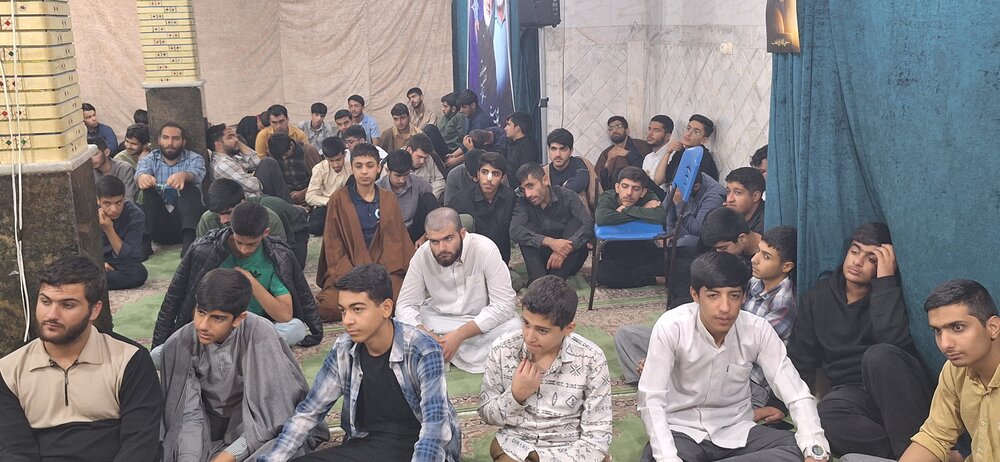 نشست صمیمی پناهی و حدائق در یاسوج؛ از کمبود استاد اخلاق تا طرح مشاوره رایگان و درس خارج مجازی