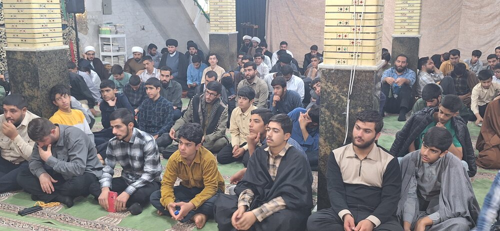 نشست صمیمی پناهی و حدائق در یاسوج؛ از کمبود استاد اخلاق تا طرح مشاوره رایگان و درس خارج مجازی