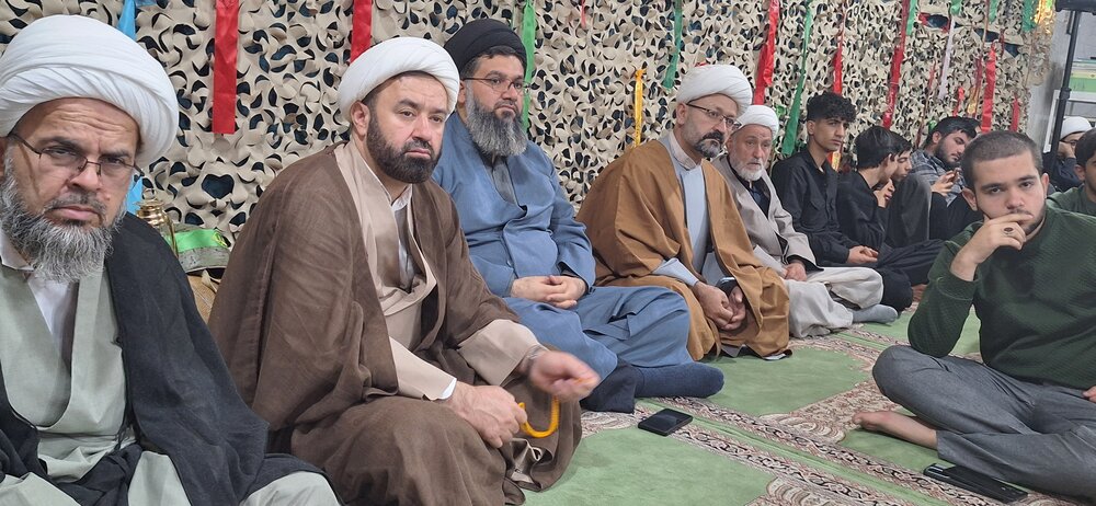 نشست صمیمی پناهی و حدائق در یاسوج؛ از کمبود استاد اخلاق تا طرح مشاوره رایگان و درس خارج مجازی