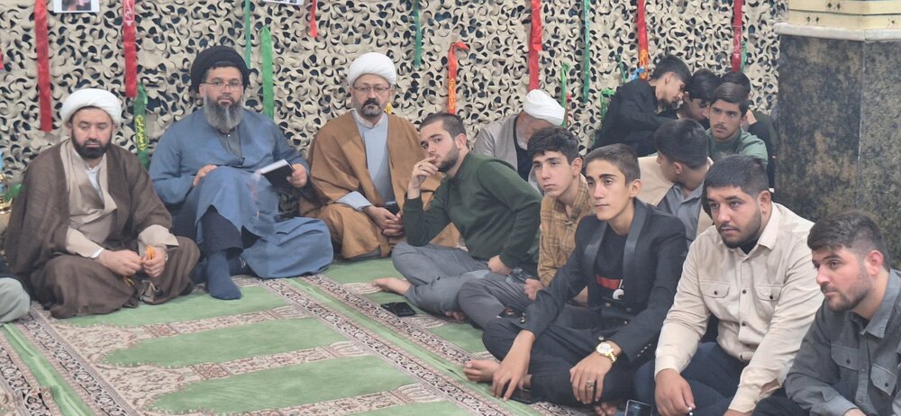 نشست صمیمی پناهی و حدائق در یاسوج؛ از کمبود استاد اخلاق تا طرح مشاوره رایگان و درس خارج مجازی