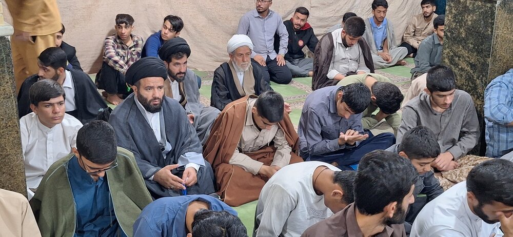 نشست صمیمی پناهی و حدائق در یاسوج؛ از کمبود استاد اخلاق تا طرح مشاوره رایگان و درس خارج مجازی