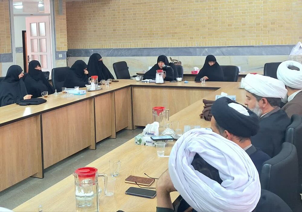 نقش محوری دعا و نیایش در آرامش روانی جامعه