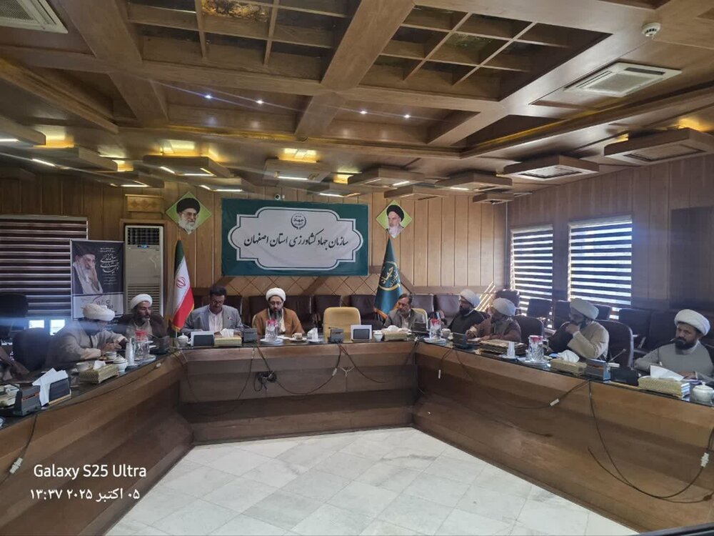 ائمه جمعه منطقه سیستان خواستار ورود جدی مسئولین برای حل مشکلات کشاورزان سیستان شدند