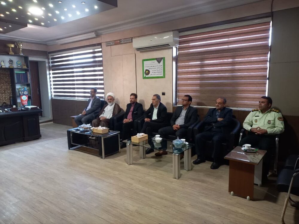 تقدیر امام جمعه بخش برزک از فرمانده انتظامی کاشان