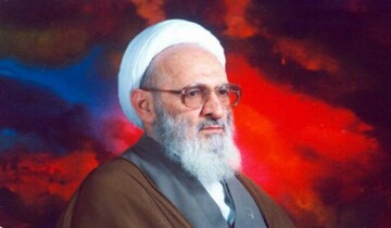 علامه حسن زاده: ولایت فقیه مگر چیست که این همه دشمنان از آن وحشت دارند؟