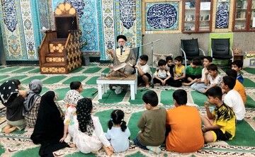 والدین برای فرزندان خود وقت کافی بگذارند