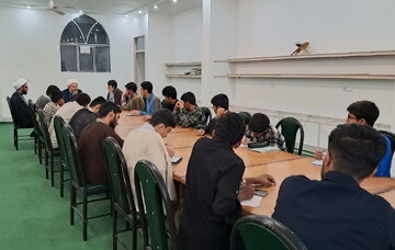 تصاویر/ نشست کانون‌های علمی مدرسه علمیه امیرالمؤمنین(ع) آران و بیدگل