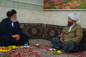 تصاویر/ تکریم استاد اخلاق، حجت‌الاسلام والمسلمین اسحاقیان