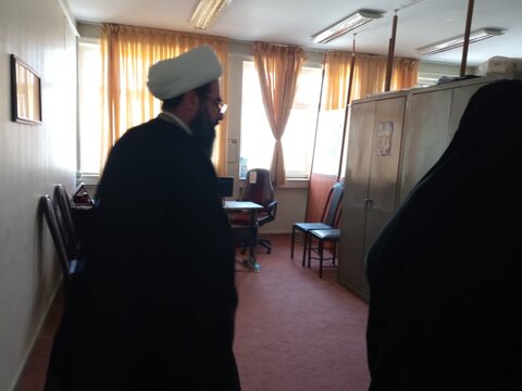 تصاویر/بازدید مدیر حوزه علمیه خواهران استان مرکزی از مدرسه علمیه فاطمة الزهرا(س) اراک