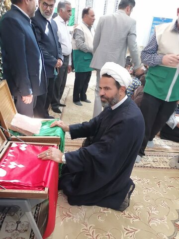 تصاویر/ غبارروبی و عطرافشانی مضجع شریف امام‌زاده عظیم الشأن آقا سید نظام الدین مجتبی علیه‌السلام شهر بخ و گاریزات