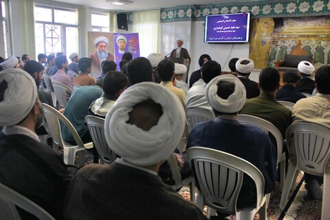 تصاویر/ برگزاری نشست علمی با سخنرانی معاون بین‌الملل حوزه‌های علمیه در کرمان